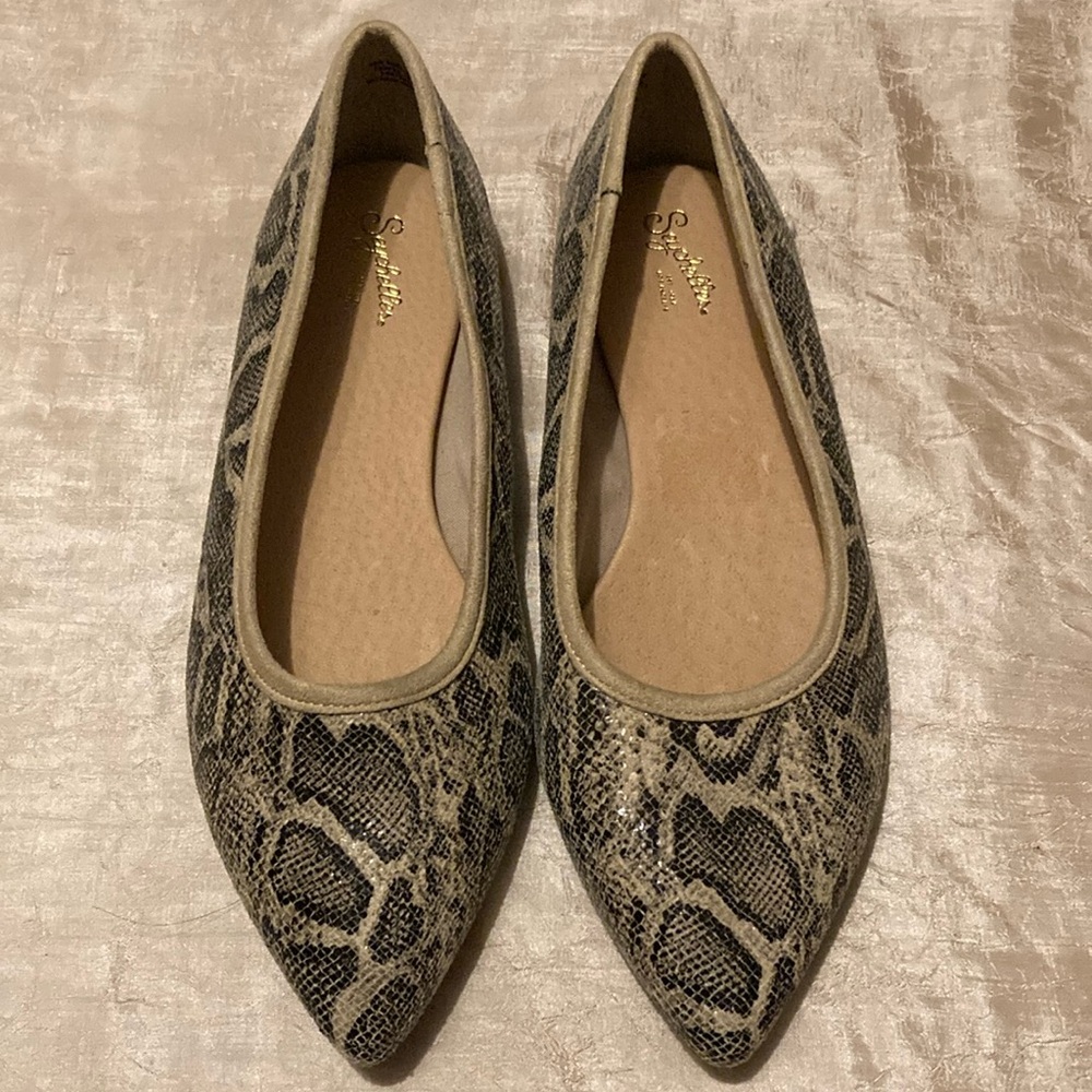 Seychelles Snakeskin Pointy Toe Flats